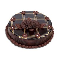 Chocolate cake delivery in India for Bhai Dooj