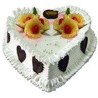 Pineapple Flavour in Heart Shape 1 Kg Valentine's day Cake