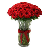 Send 24 Roses in Red Color with Vase for her
