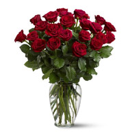 Red Durga Puja Roses in Vase 30 Flowers to India