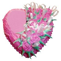 Send Online Strawberry Cake in Heart Shape 2 Kg to India