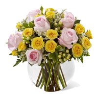 Buy Online Yellow Pink Roses Vase 18 Flowers
